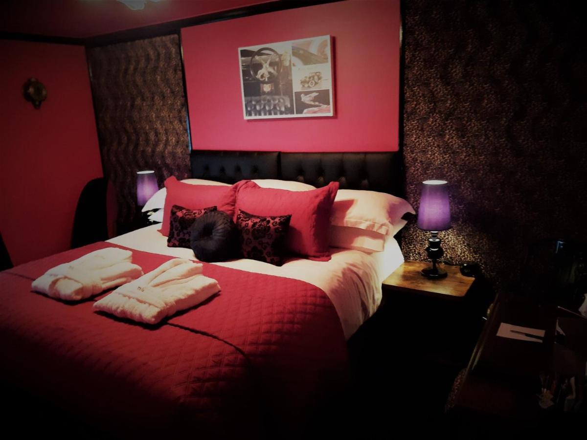 Cadillac Kustomz Hotel - Breakfast Available Rothesay Bagian luar foto