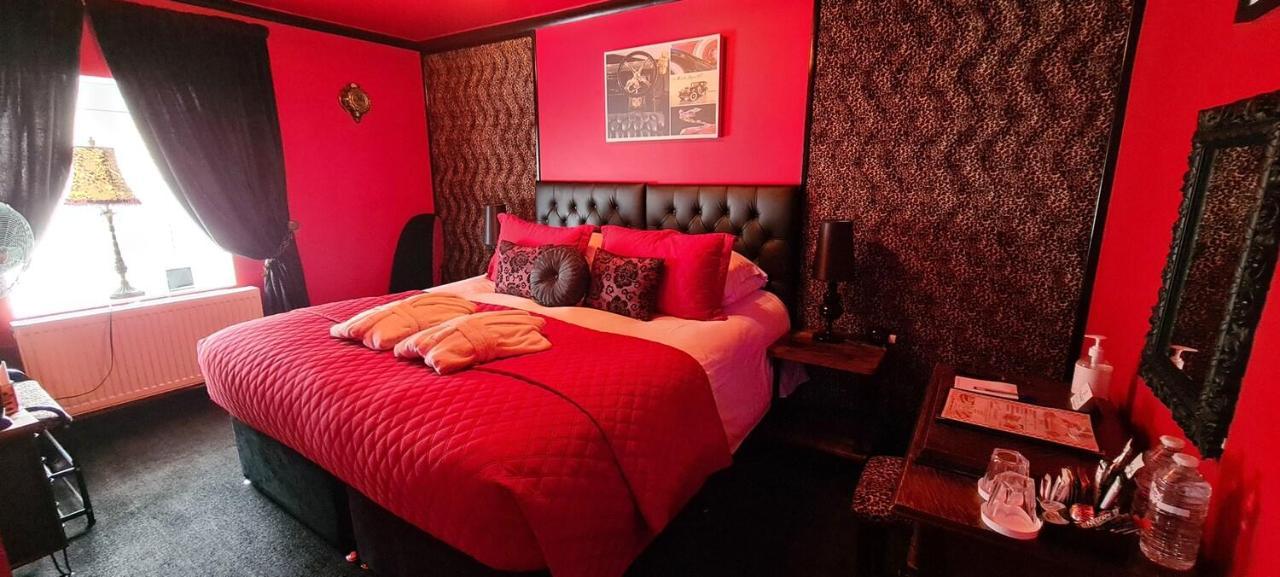 Cadillac Kustomz Hotel - Breakfast Available Rothesay Bagian luar foto