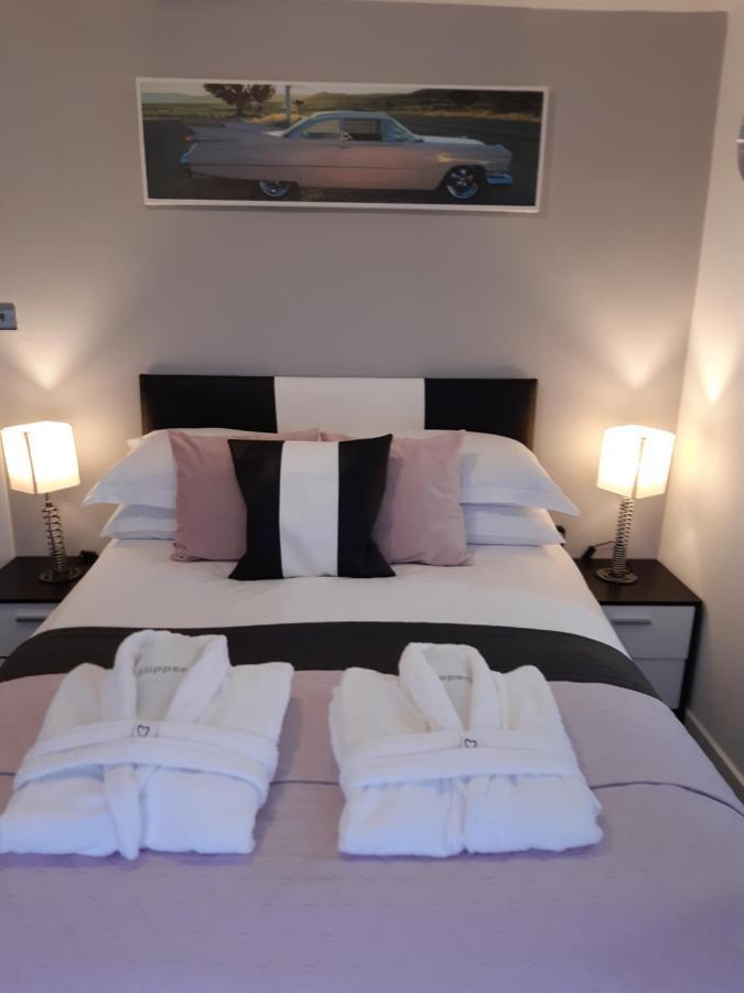 Cadillac Kustomz Hotel - Breakfast Available Rothesay Bagian luar foto