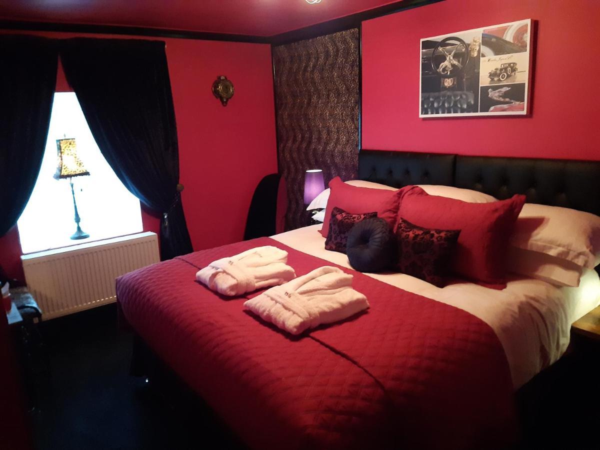 Cadillac Kustomz Hotel - Breakfast Available Rothesay Bagian luar foto