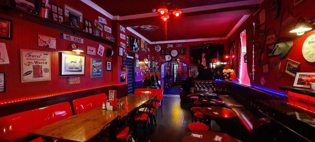 Cadillac Kustomz Hotel - Breakfast Available Rothesay Bagian luar foto